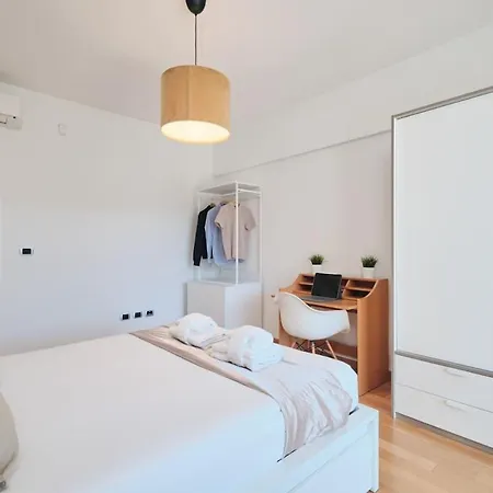 Trastevere-colosseo, Elegant Wi-fi & A-c شقة